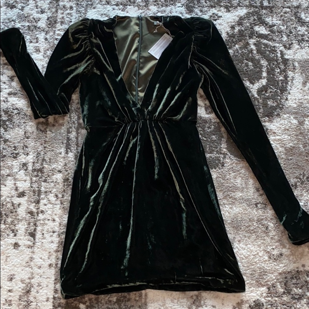 Beautiful Dark Green Velvet Dress💚